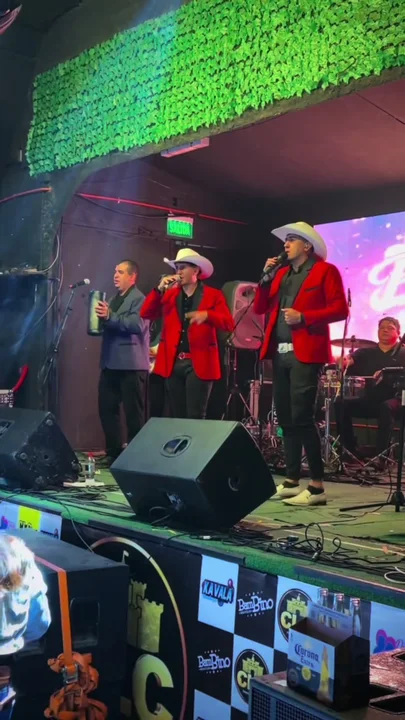 Portada del video de Perseos del Amor